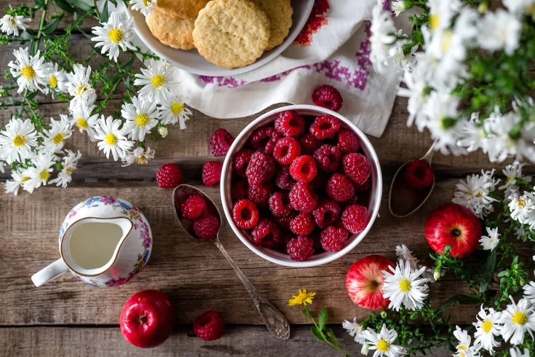 raspberries-2023404_1280.jpg