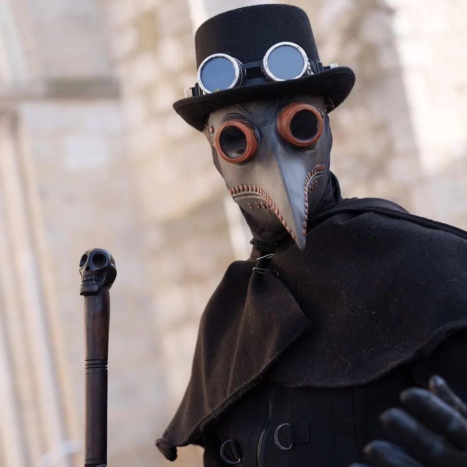 mask-8380131_1280.jpg