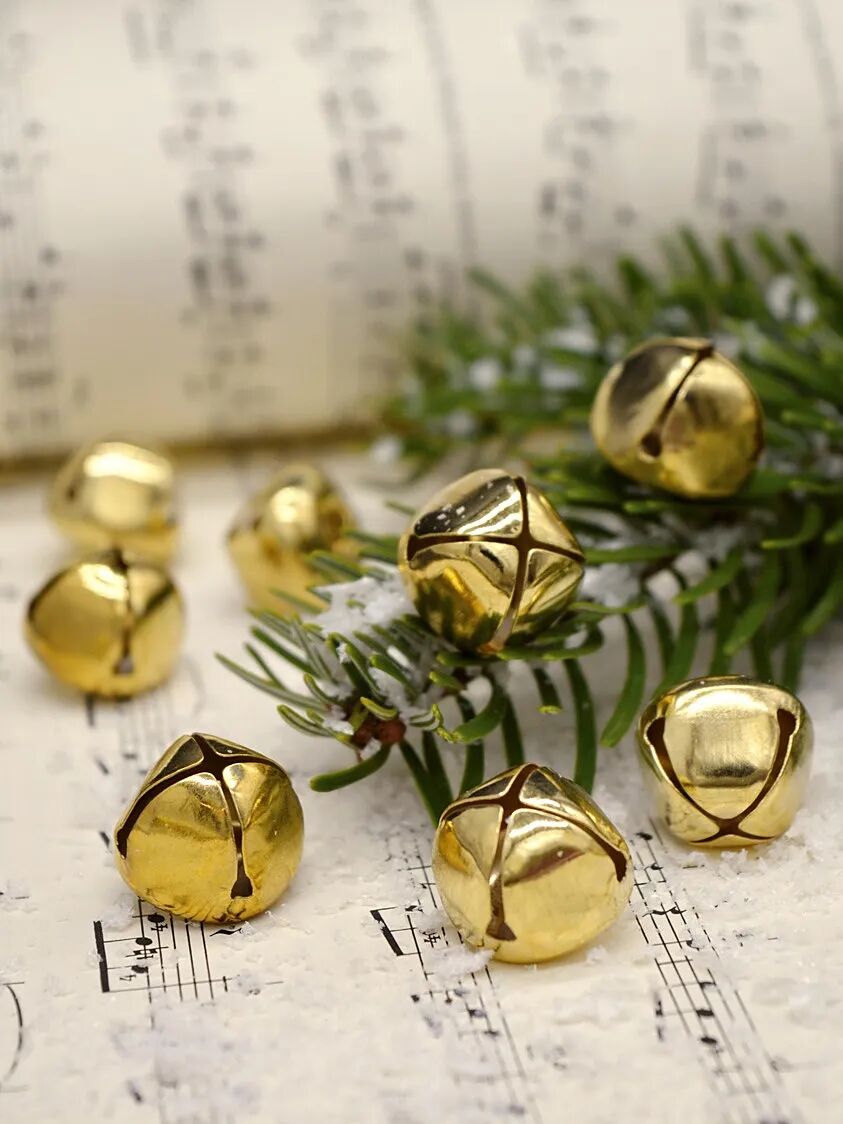 sheet-music-8398449_1280.jpg